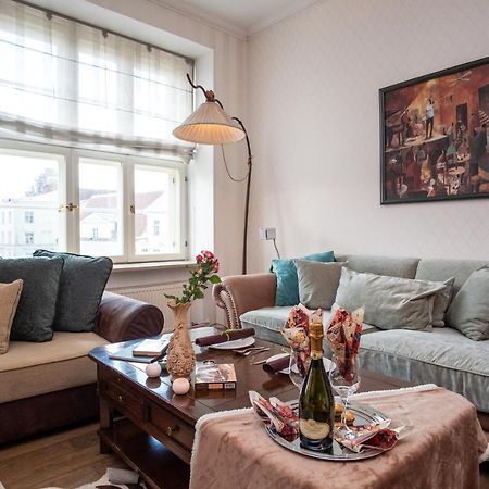 Dream Stay - Main Square Apartment With Picturesque View Tallinn Ngoại thất bức ảnh